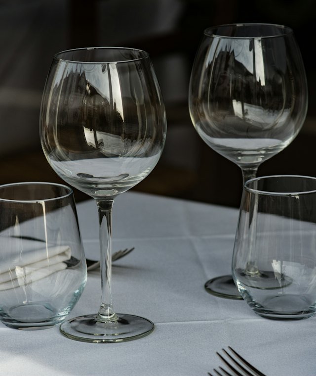 Glassware & fittings business using Saarthi billing and inventory software